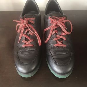 Men’s Gucci Black All Leather Lace Up Sneakers